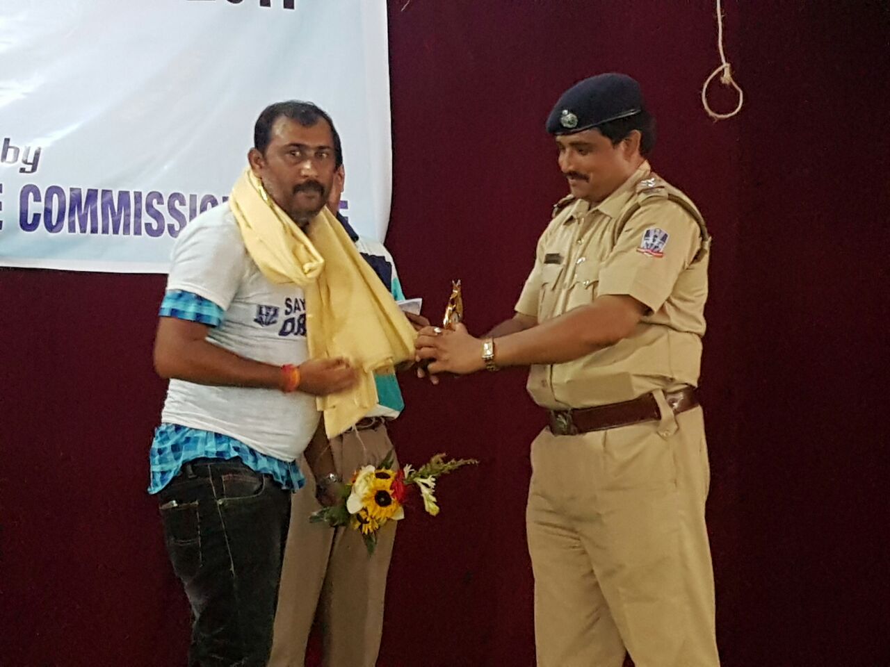 ASansol Lifeline Foundation - Heart Whelming Greeting From Asansol-Durgapur Police.  